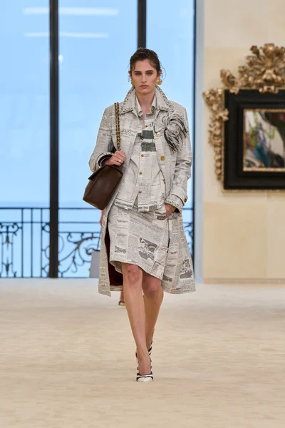 Look 67